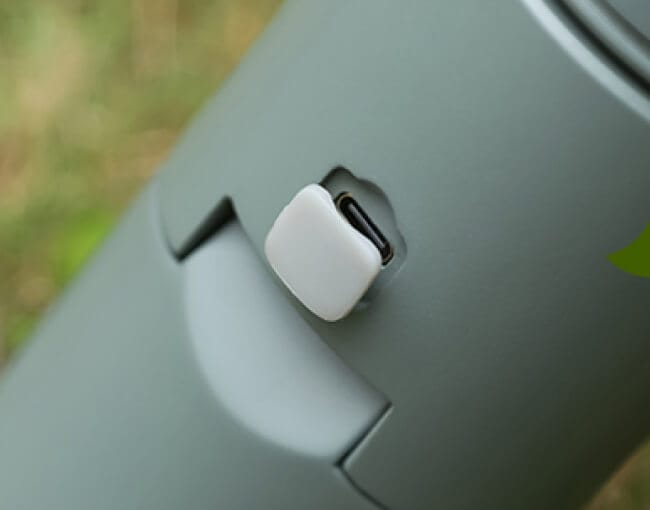 4.5時間でフル充電可能（急速充電）