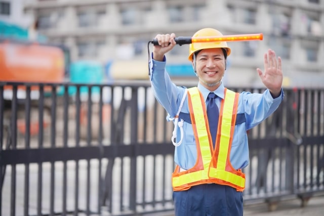 【横浜】警備員として働きたい高齢者必見！大手警備会社の特徴とメリット・デメリット